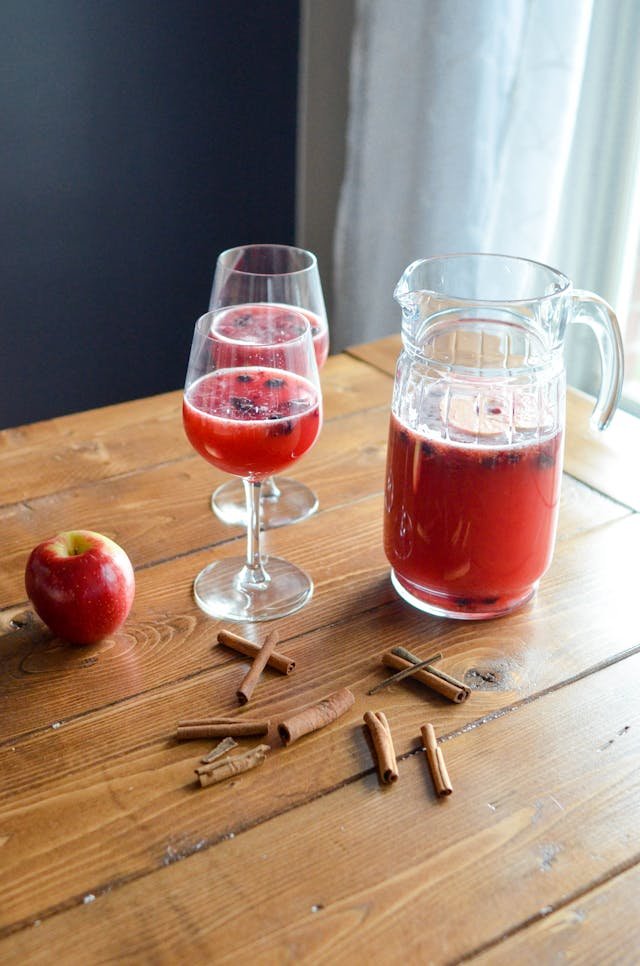 Apple Cinnamon Sparkler Homemade Soft Drinks